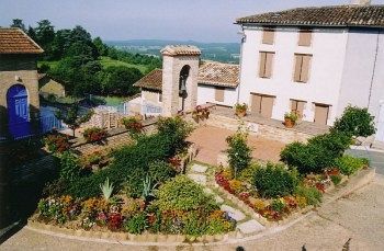 Logis L'Auberge Du Quercy Blanc Molières Exteriör bild